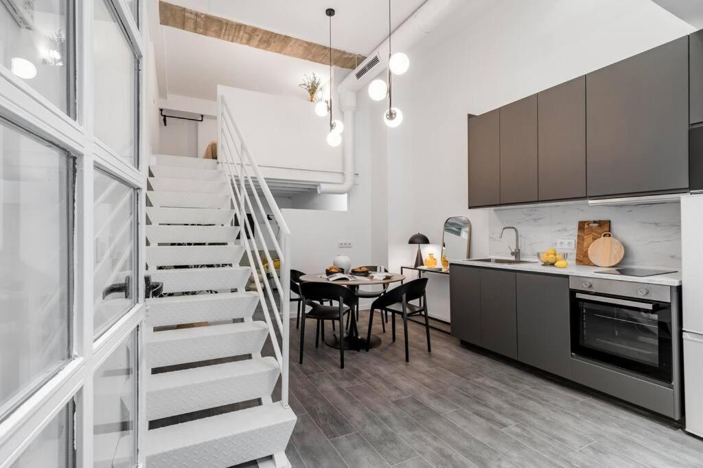 Beautiful And Cosy Flat La Latina-rastro-der Madri